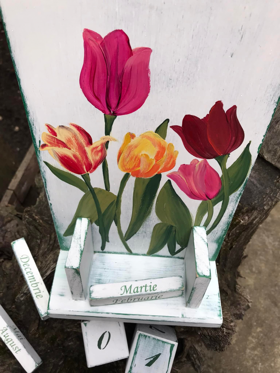 Calendar perpetuu handmade pictat, model Lalele [2]