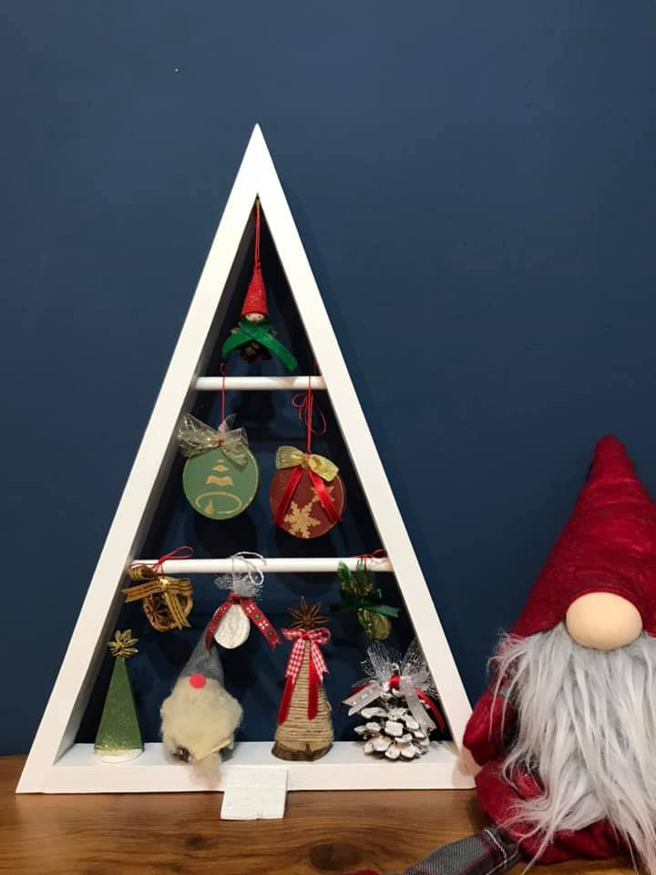 Mini brăduț lemn, culoare alb [1]