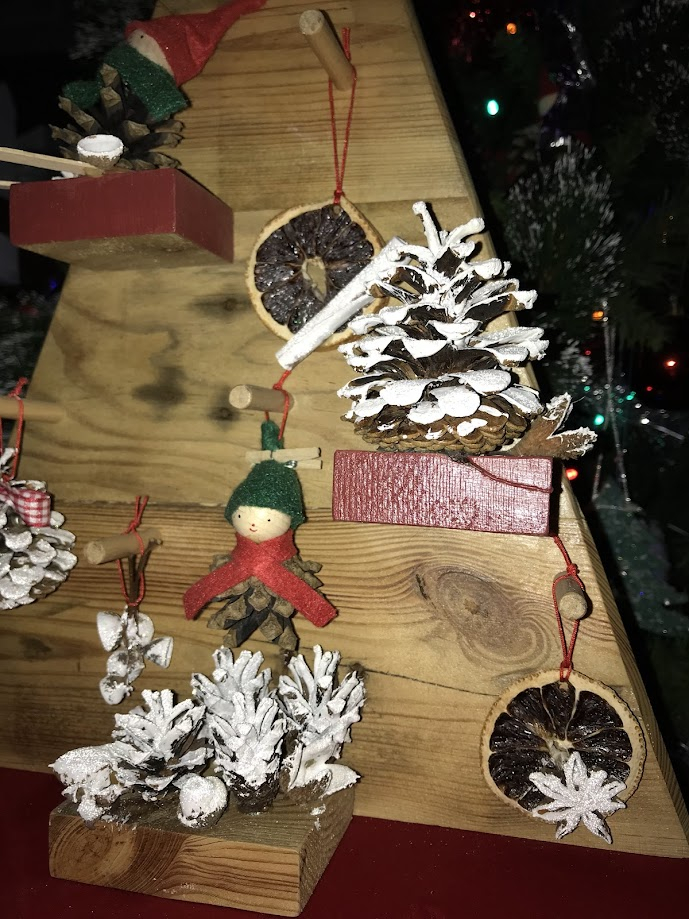 Decorațiune mini brăduț lemn natur cu soport pentru lumânare [7]