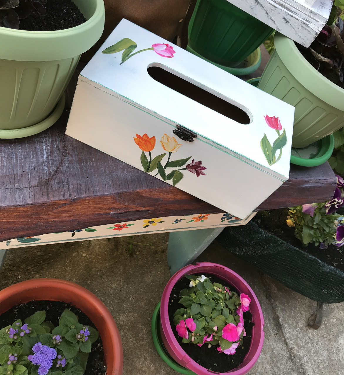 Suport pentru șervețele pictat, model Lalele [3]