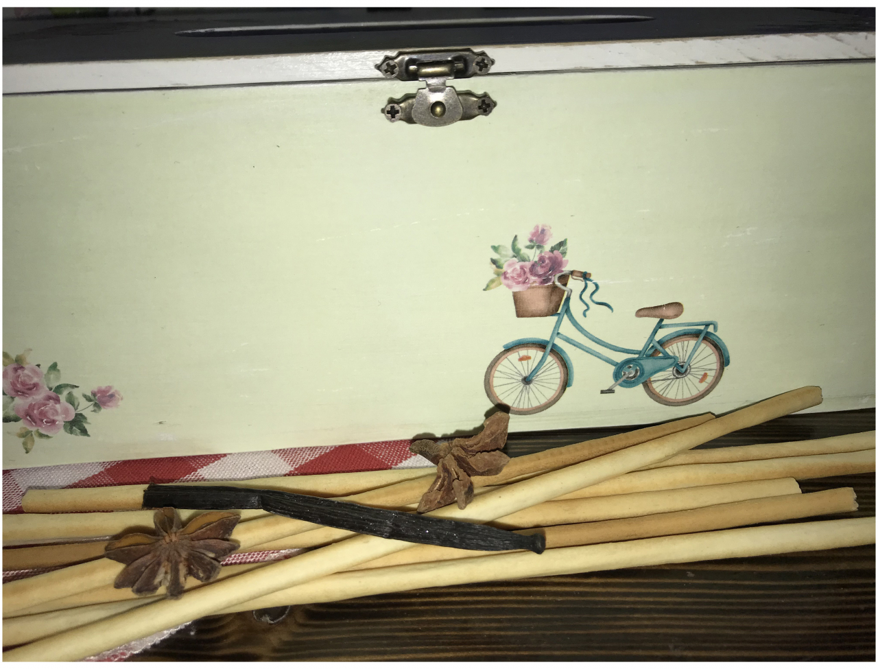 Suport șervețele handmade, model Bicicletă cu flori [2]