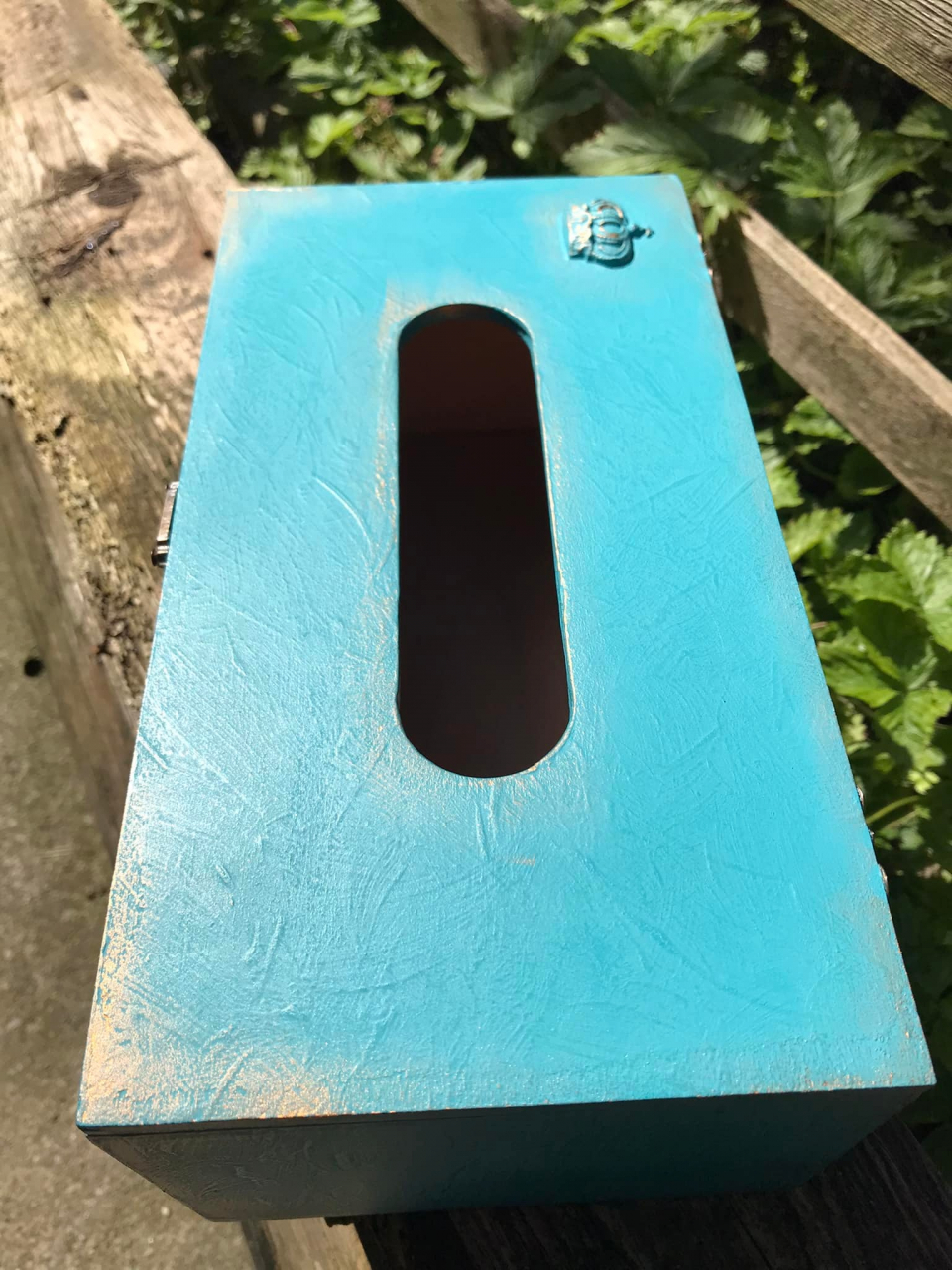 Suport șervețele handmade, model cu aplicații 3D, culoare turcoaz, aspect vintage [3]