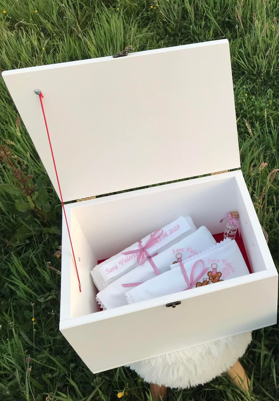 Trusou botez personalizat pentru fetiță, model Sara [7]