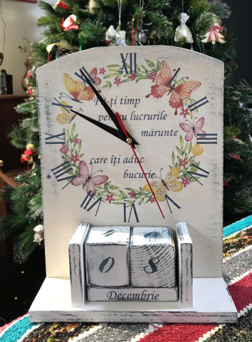 Decorațiuni cu ceas - Calendar perpetuu cu ceas, handmade, model Fluturi și flori