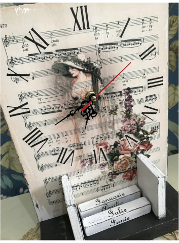 Calendar perpetuu cu ceas, handmade, model Partitură [1]