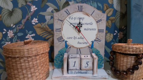 Calendar perpetuu cu ceas, handmade, model Păuni [2]