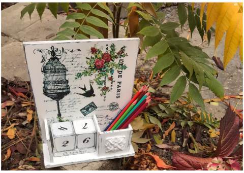 Calendar perpetuu cu suport pentru instrumente de scris, handmade, model Colivie [1]