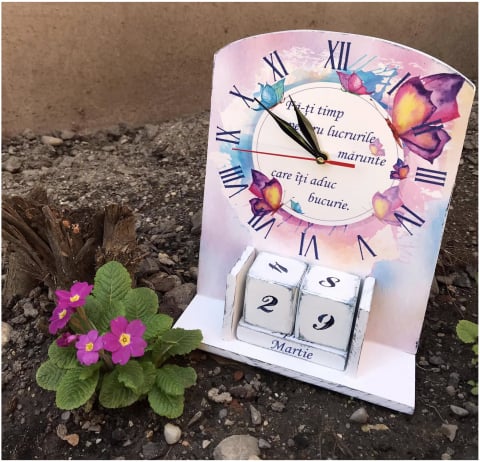 Decorațiuni cu ceas - Calendar perpetuu handmade, cu ceas, model Fluturi