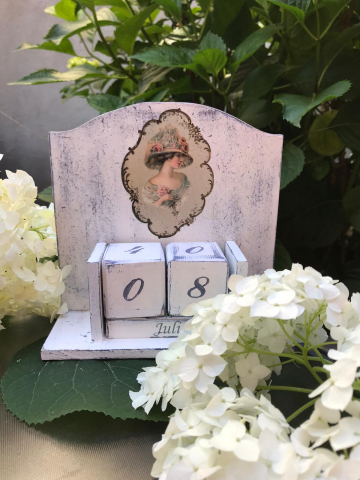 Calendare din lemn - Calendar perpetuu, handmade, model Portret