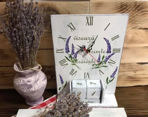 Decorațiuni cu ceas - Calendar perpetuu handmade pictat, cu ceas, model Lavandă