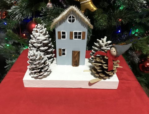 Decorațiuni pentru sărbători - Decorațiune handmade căsuță din lemn