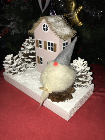 Decorațiune căsuță din lemn [4]