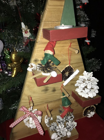 Decorațiune mini brăduț lemn natur cu soport pentru lumânare [5]