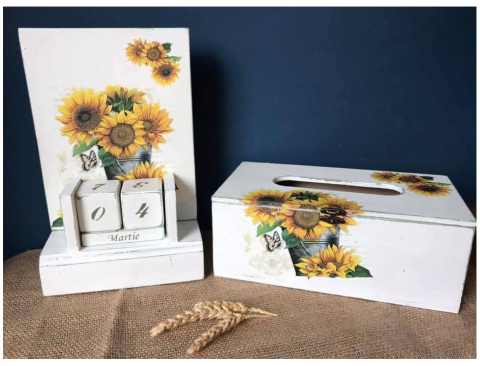 Set Floarea-soarelui format din calendar perpetuu și suport șervețele [1]