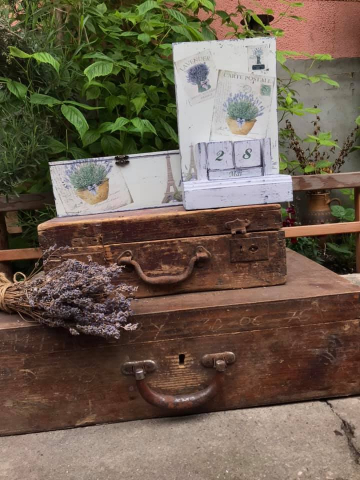 Set Lavandă format din calendar perpetuu și suport șervețele [4]