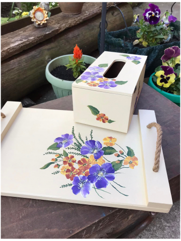 Set pictat manual cu flori, format din tavă și suport șervețele [1]