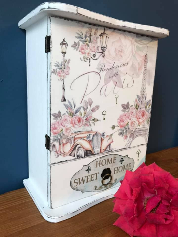 Cuiere și suporturi pentru chei - Suport pentru chei model dulăpior