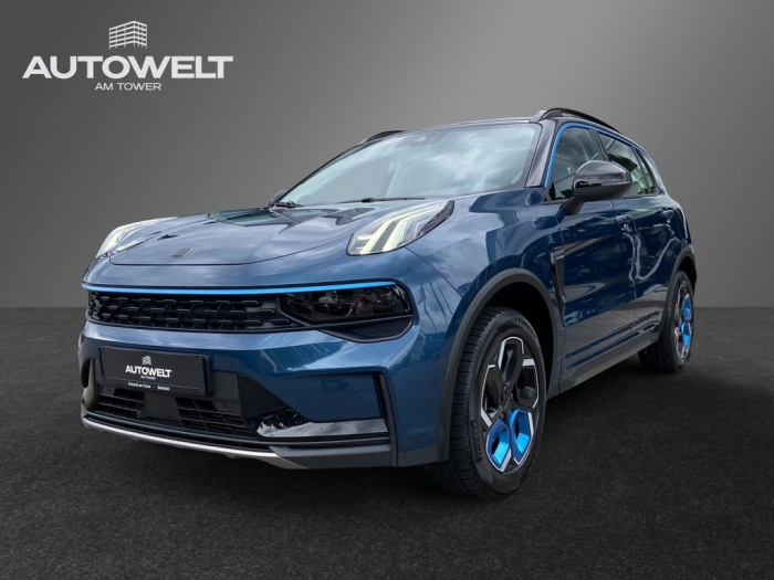 01 1.5 T HEV 145 kW Infinity KAM PANO [3]