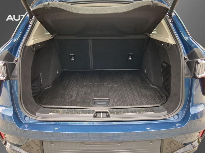 01 1.5 T HEV 145 kW Infinity KAM PANO [9]