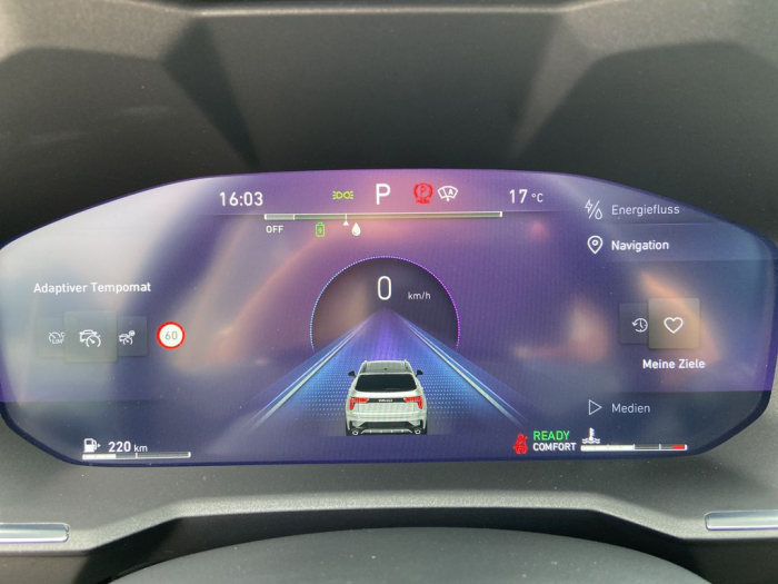 01 1.5 T HEV 145 kW Infinity KAM PANO [11]