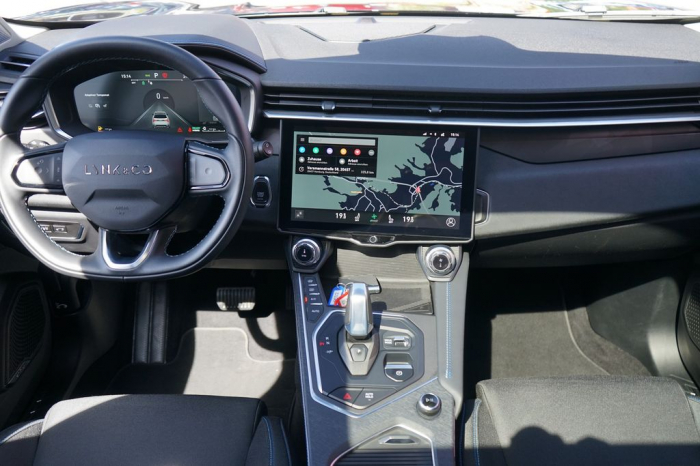 01 1.5 TD PHEV Aut. LED ACC 360° [9]