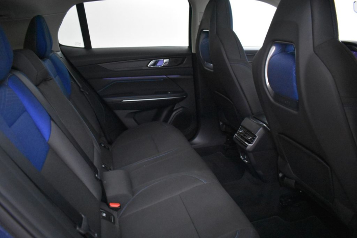 01 1.5TD Aut PHEV [12]