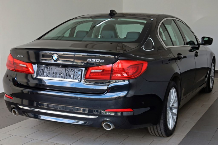 530 e xDrive Luxury [3]