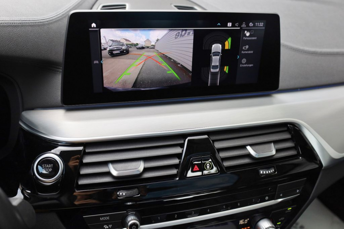 530 e xDrive Luxury [10]