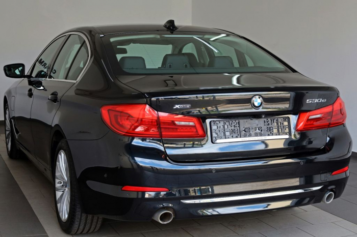 530 e xDrive Luxury [2]