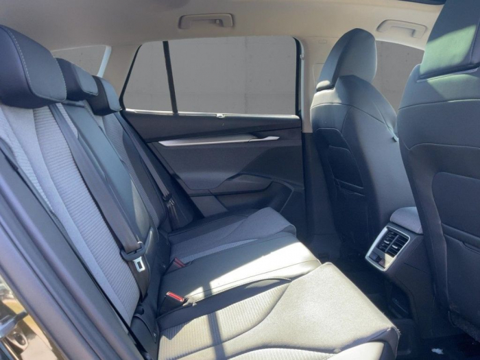 Skoda Enyaq 60 AHK [12]