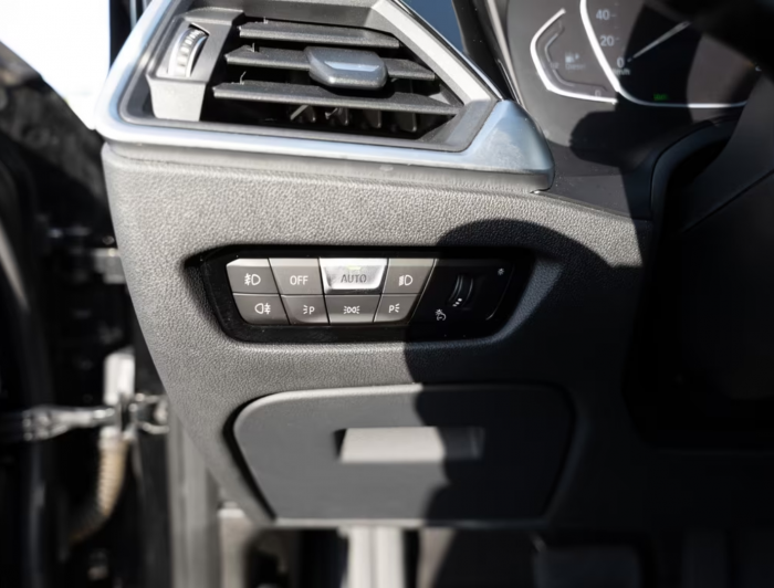 BMW 320 d Sport Line [15]