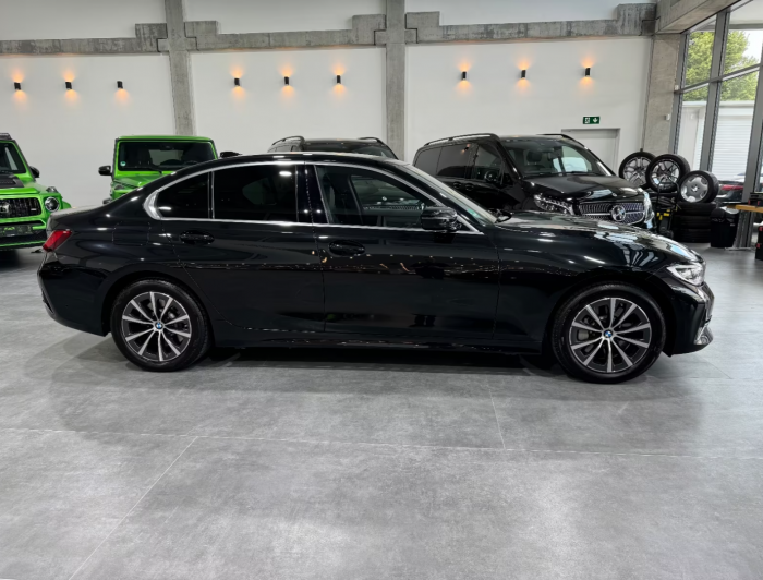 BMW 330 e Luxury Line [5]