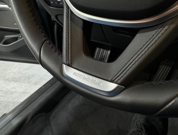 BMW 330 e Luxury Line [23]