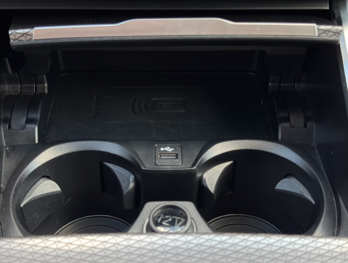 BMW 330 e M Sport [18]