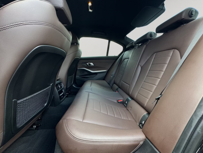 BMW 330 e M Sport [22]