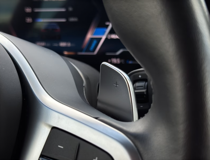 BMW 330 e M Sport [13]