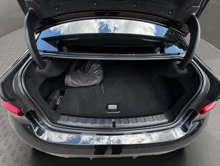 BMW 330 e M Sport [5]