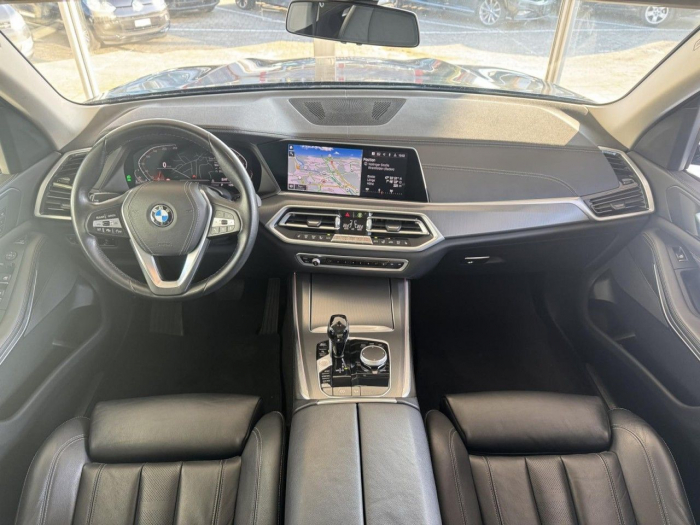 BMW X5 xDrive 25 d xLine [6]