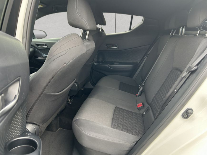 C-HR 1.8 Hybrid [12]