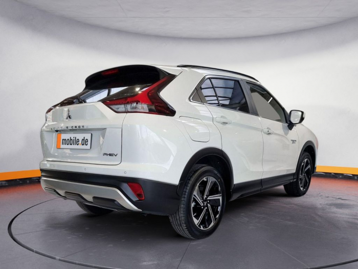 Eclipse Cross Plug-In Hybrid Plus Allwetterreife [2]