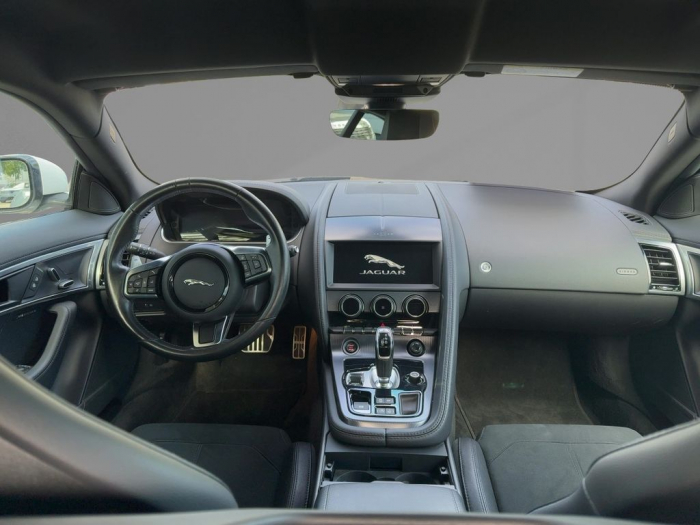 F-TYPE Coupé P300 R-Dynamic [7]