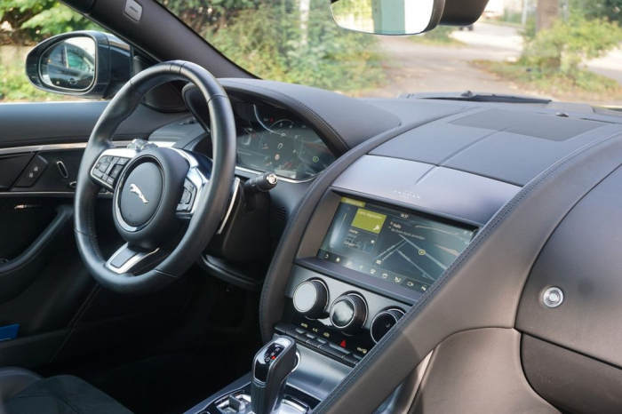 F-Type F-TYPE Coupe R-Dynamic [6]