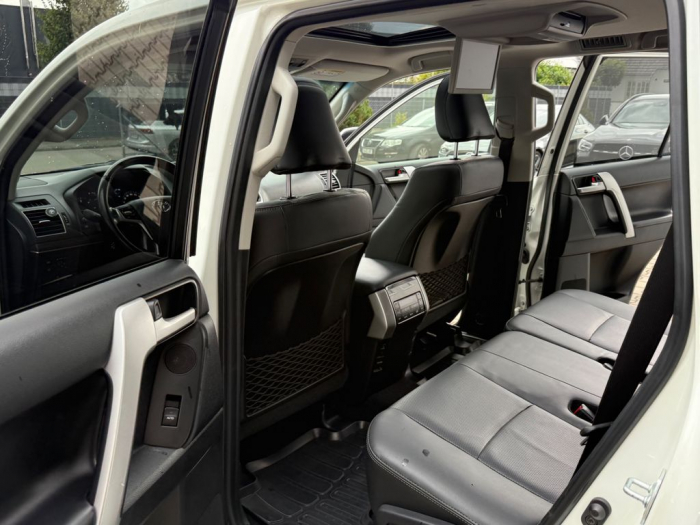 Land Cruiser 2.8 D-4D 150 TEC [11]