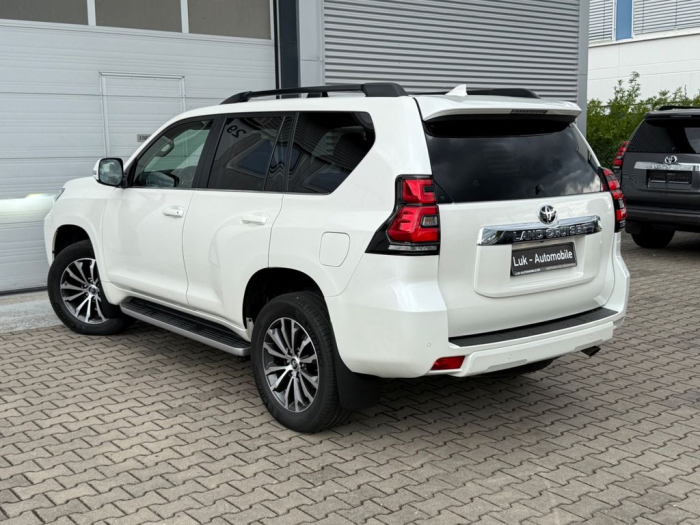 Land Cruiser 2.8 D-4D 150 TEC [4]