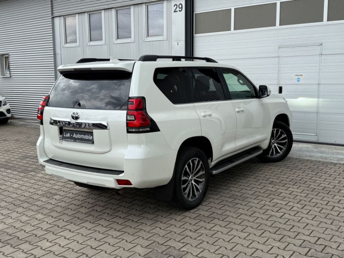 Land Cruiser 2.8 D-4D 150 TEC [5]