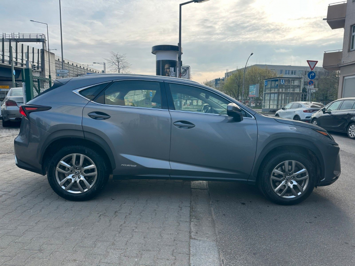 Lexus NX 300h Executive Line [5]