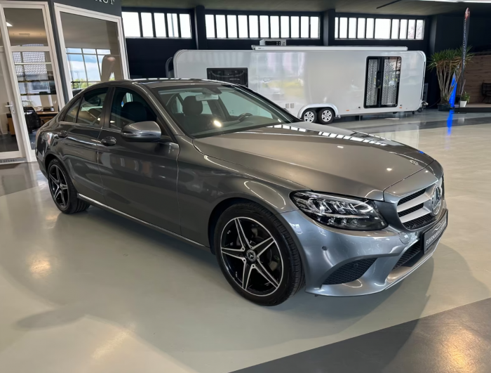 Mercedes-Benz C 180 [4]