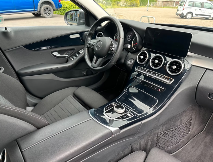 Mercedes-Benz C 180 [10]