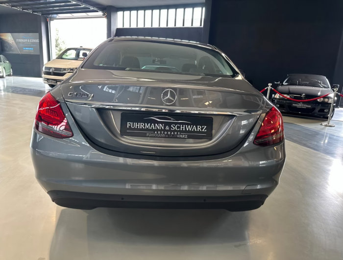 Mercedes-Benz C 180 [7]