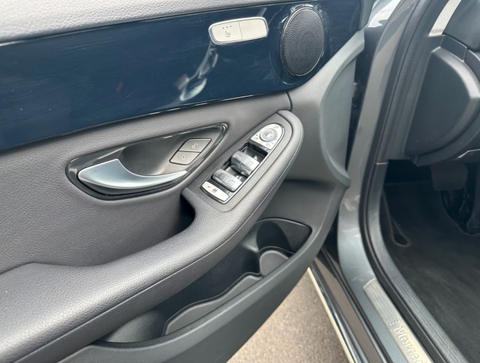 Mercedes-Benz C 180 [16]